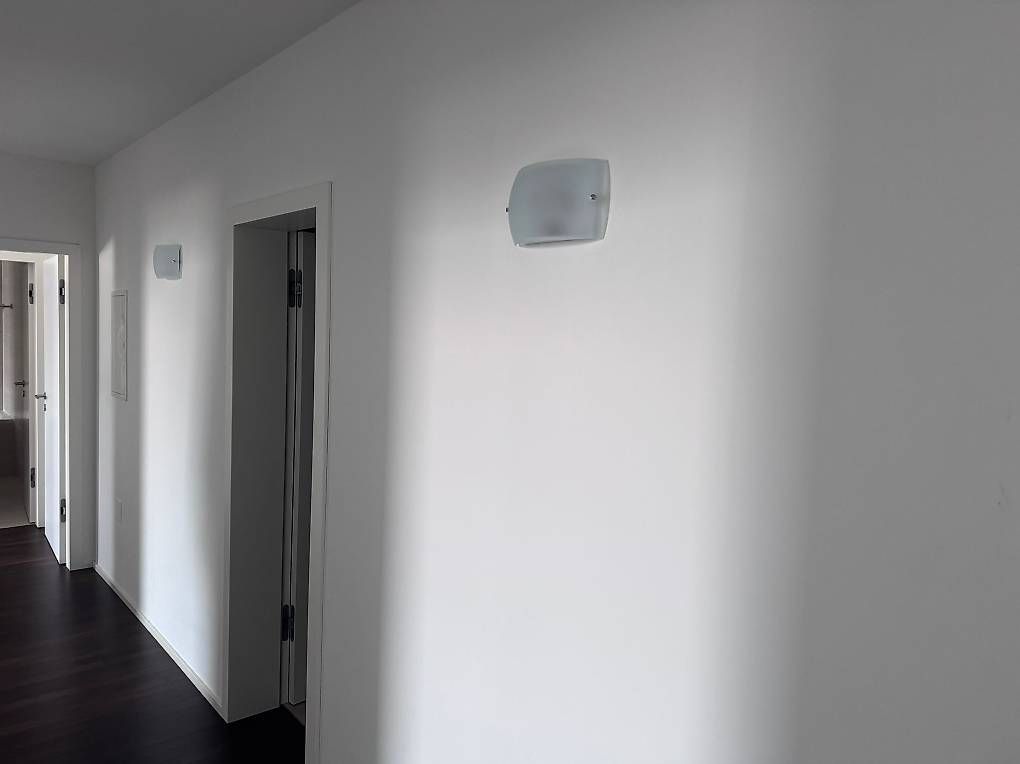 Lampade: 4 lampade da muro da regalare – Usato da Zürich venduto da zuHause75