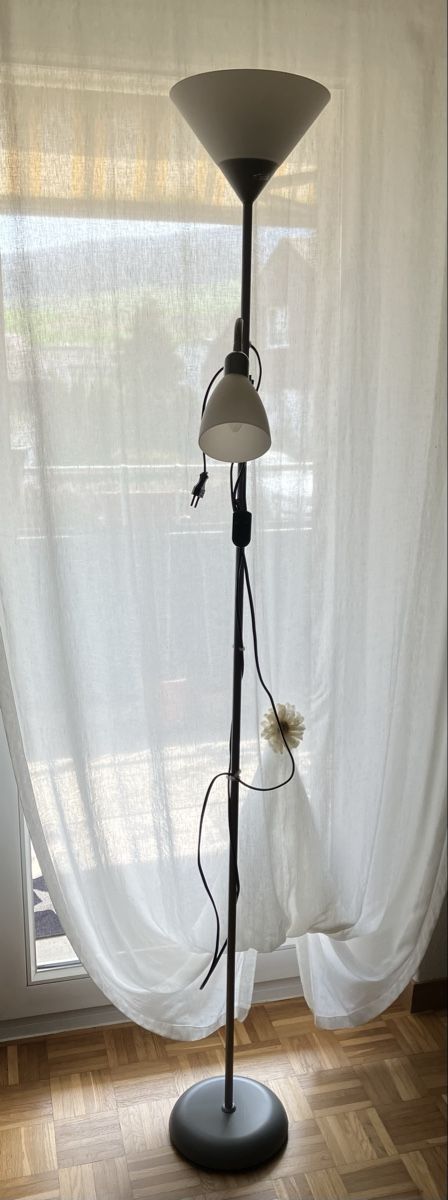Lampen: Lampada a stelo – Gebraucht aus Ehrendingen von ric_7f7p 1