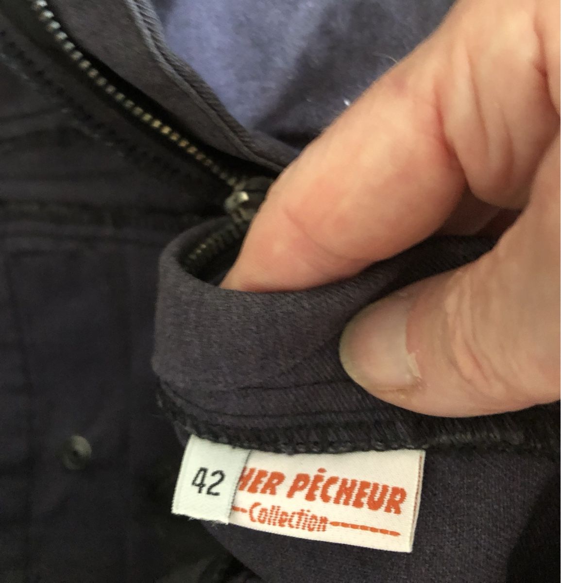 Pantaloni: Pantalon cargo gris taille 42 NEUF – Nuovo e nell'imballaggio originale da Genève venduto da fra_f685 2
