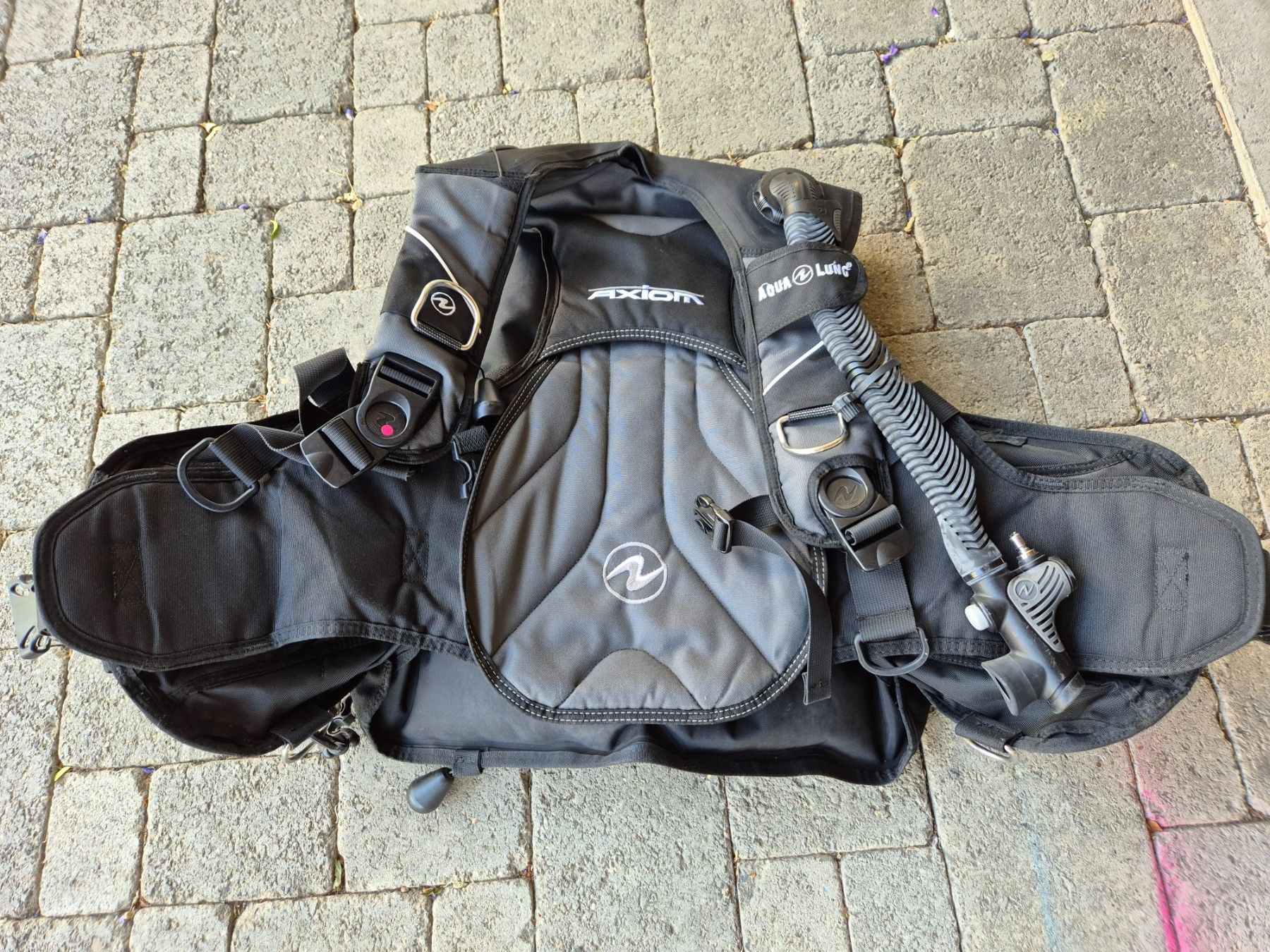 Tauchflaschen: Aqua Lung AXIOM Tarierjacket Grösse MD – Gebraucht aus Bänk (Dägerlen) von Wasserhuepfer 1