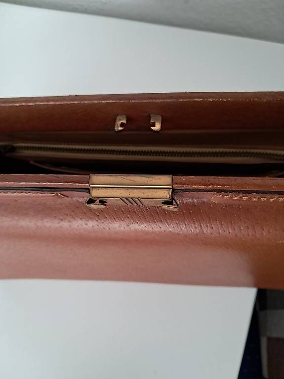 Taschen für Damen: Vintage-Ledertasche  – Gebraucht aus Basel von len_t965 2