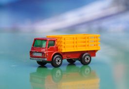 Matchbox No. 71 Dodge Cattle Truck (Superfast Wheels)