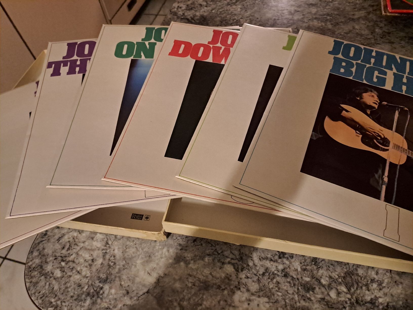 Dischi in vinile: 6 LP Box JOHNNY CASH  "Best Of . . " CBS/Reader' Digest – Usato da Uetendorf venduto da Essiggurken 2