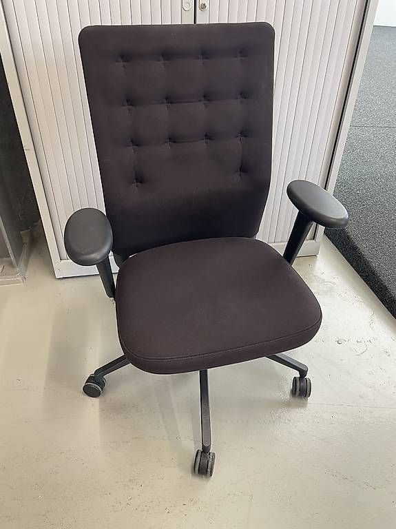 Vitra Sedie: Vitra ID Trim Bürostuhl – Usato da Regensdorf venduto da OfficeExperts