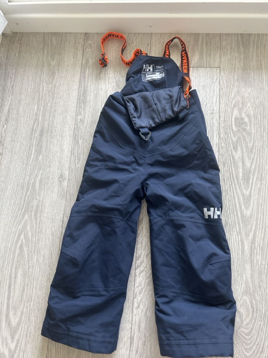 Hosen: Helly Hansen Ski Pants Size 104/4 Used – Gebraucht aus Zürich von ThePicker
