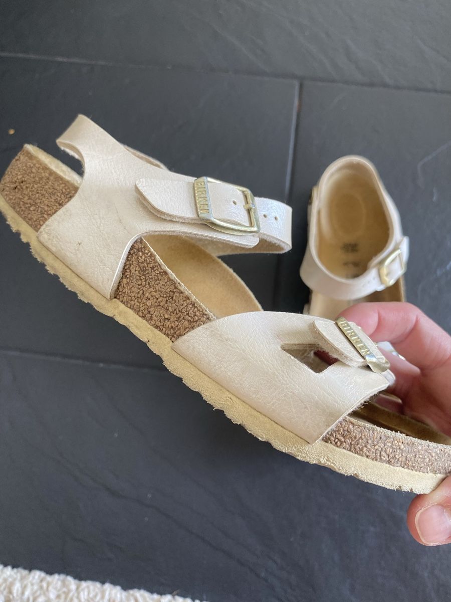 Scarpe per ragazze: Birkenstock taille 34 couleur perle  – Usato da Lens venduto da Missminibulles 2