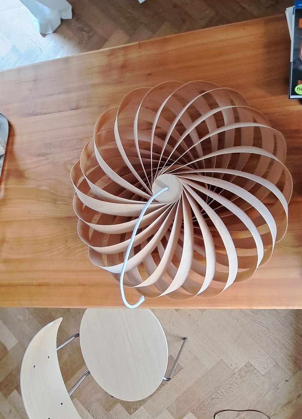 Lustres & lampes de plafonds: Pendelleuchte aus Birkenfurnier – D'occasion à Luzern par luc_tsp9 2