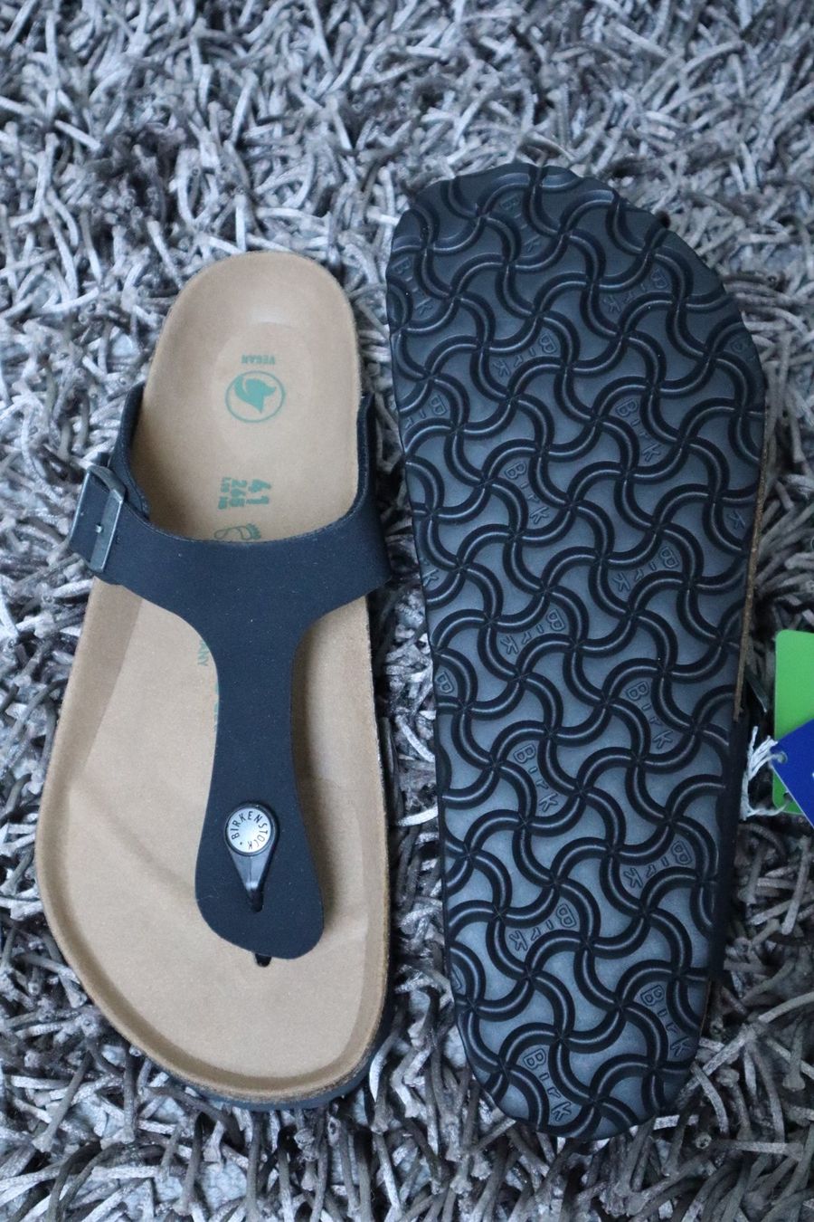 Birkenstock Herrenschuhe: Birkenstock, Gizeh, Gr. 41, schwarz, NEU – Neu und originalverpackt aus Wattwil von glueck 3