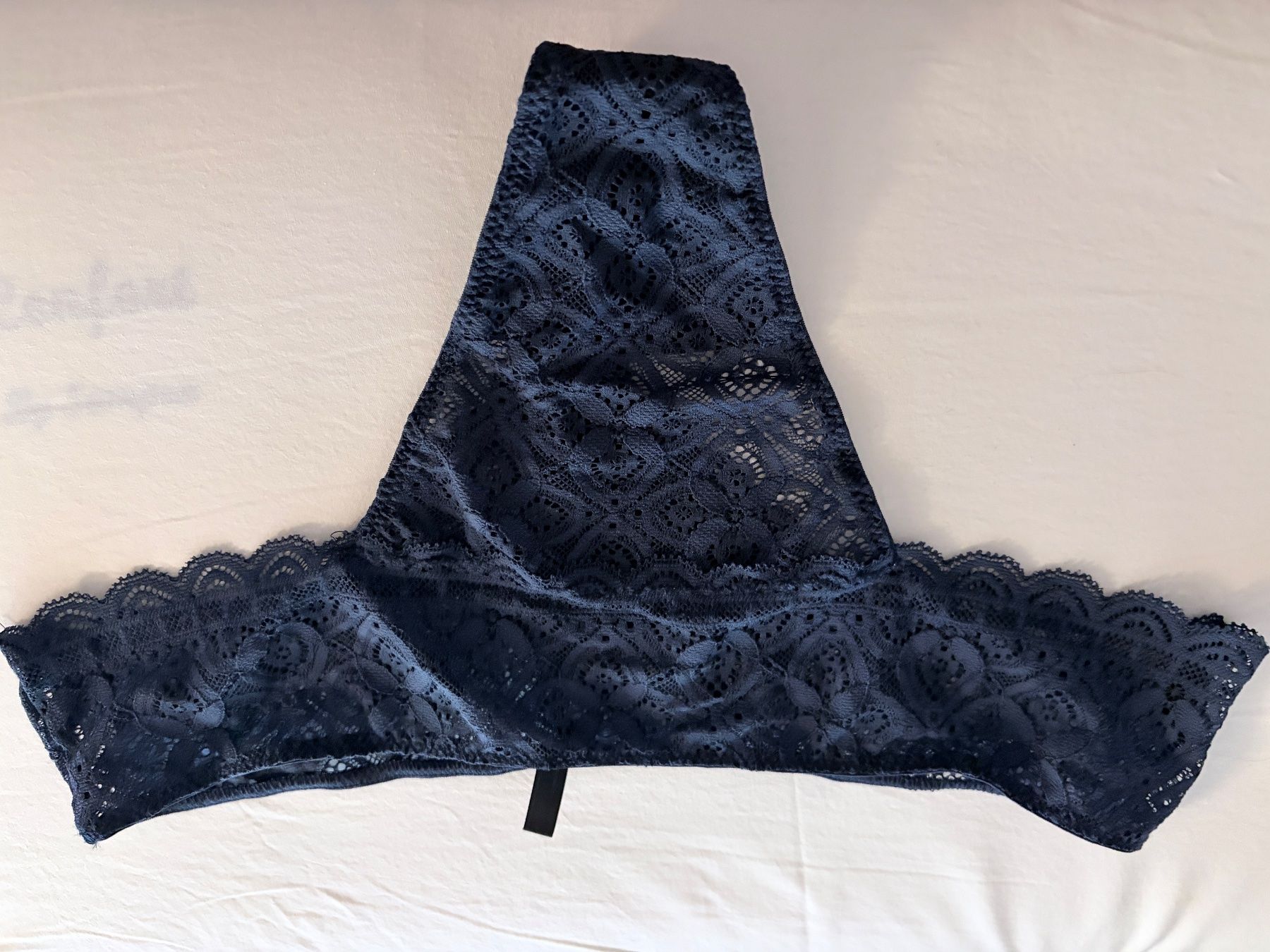 Intimissimi Autres dessous: Lot de string intimissimi – Neuf (Voir description) à Montpreveyres par hae_zk6g