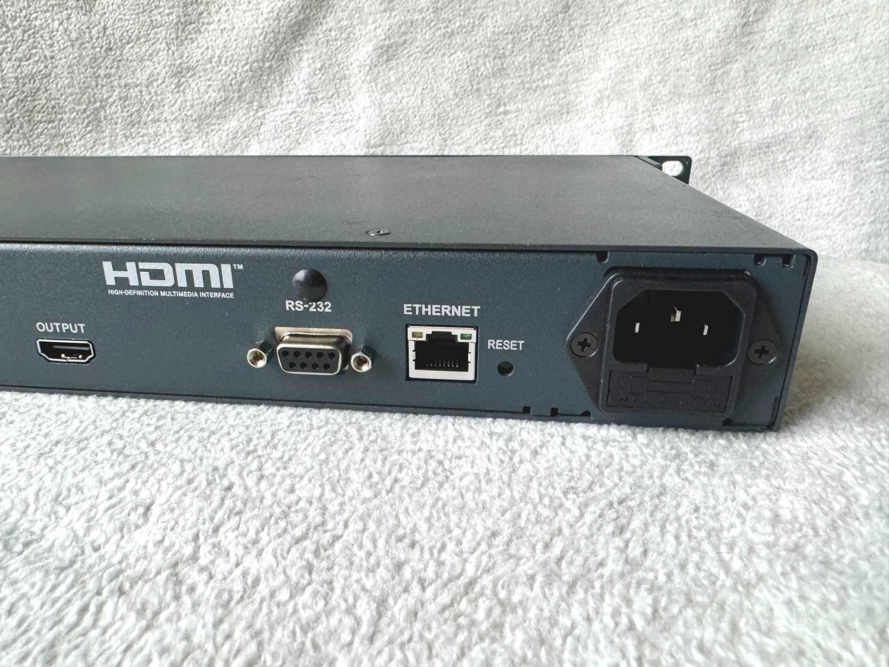 Adattatori: Kramer 16x1 HDMI Switcher VS-161H Video Switcher – Usato da Zürich venduto da Malco0 6