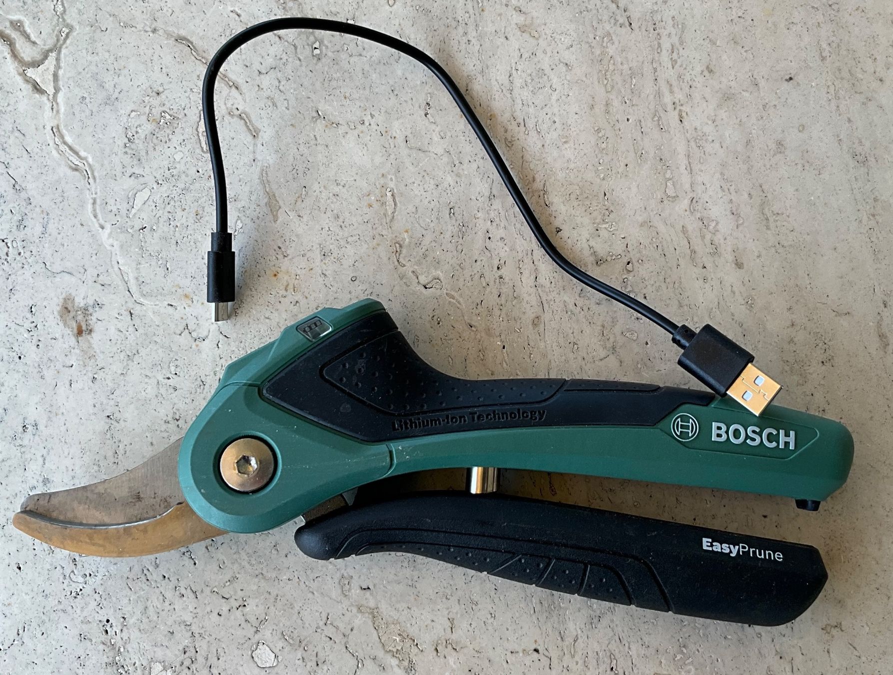 Bosch Tutti gli attrezzi: Bosch Akku-Gartenschere EasyPrune – Usato da Bern venduto da Ivob0
