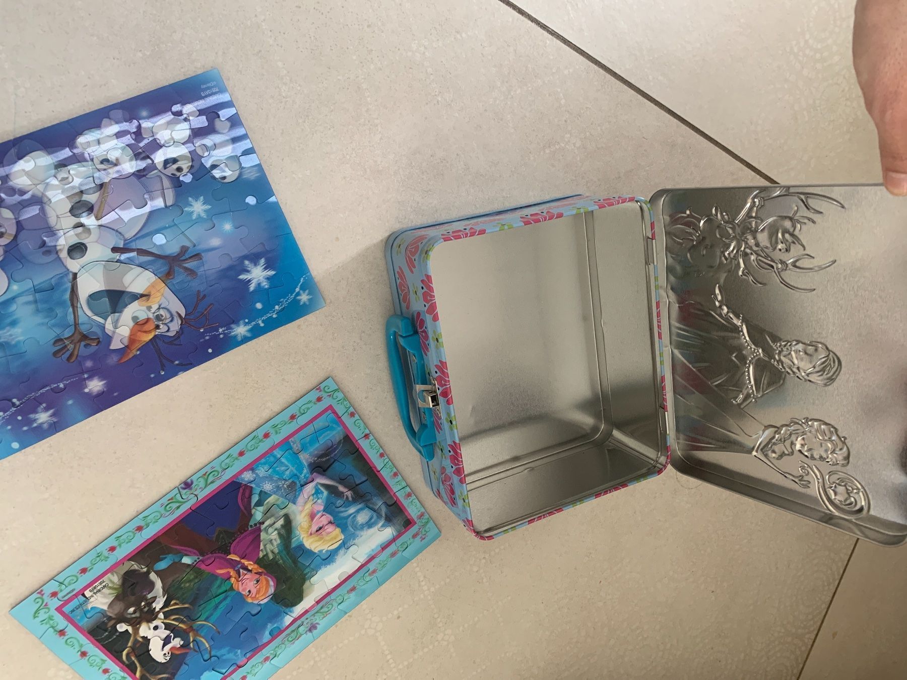 Disney Puzzle: Puzzle Anna & Elsa – Nuovo (secondo la descrizione) da Zürich venduto da Alex.Zurich 5