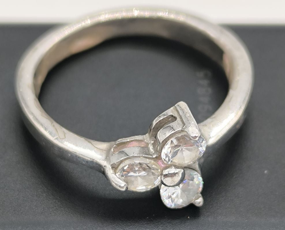 Anelli: Ring Silber Zirkonia Grösse 59 – Usato da Rüti ZH venduto da Restwert_Rueti_ZH 2