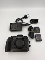 Fujifilm X-T2 + Zubehör | 2 Akkus | MHG-XT2 | preis VB