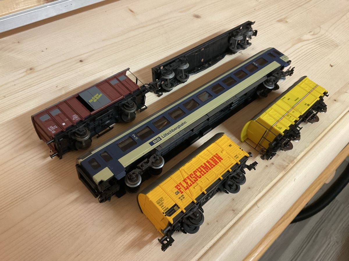 Modellini di ferrovie: Div. Wagen  – Difettoso da Wald ZH venduto da Sbbemilio 1