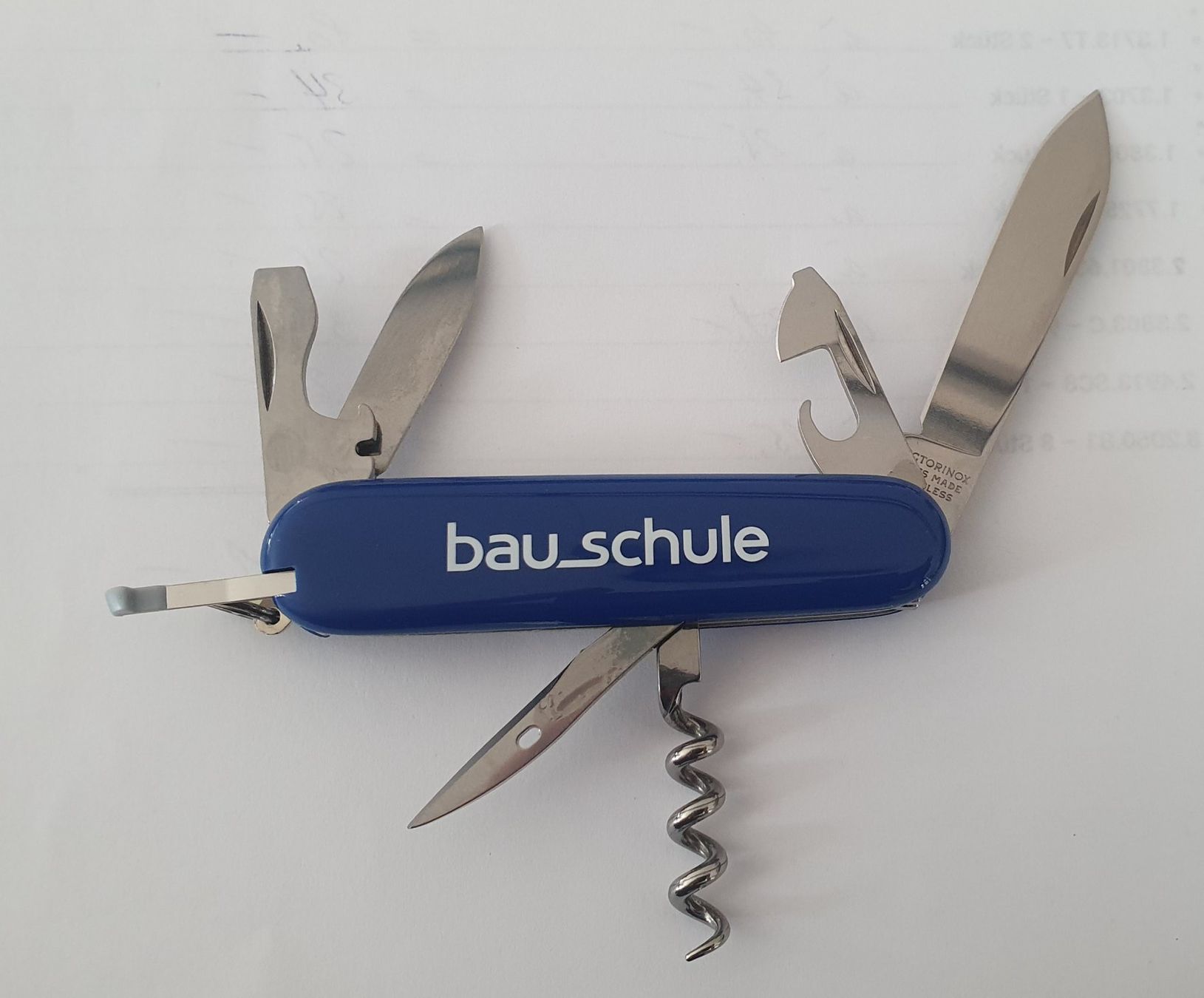Victorinox Coltelli tascabile: 4 Victorinox Sackmesser mit Logo – Nuovo (secondo la descrizione) da Härkingen venduto da MarianneSi 6