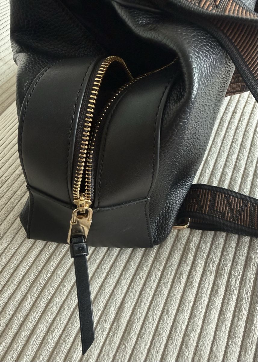 Calvin Klein Rucksäcke: Calvin Klein Rucksack  – Gebraucht aus Frauenfeld von Lunarlilac 4
