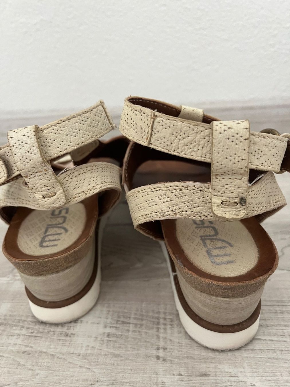 Mjus Damenschuhe: Sandales compensées MJUS beige-rose – Gebraucht aus Court von Style_ambre 4