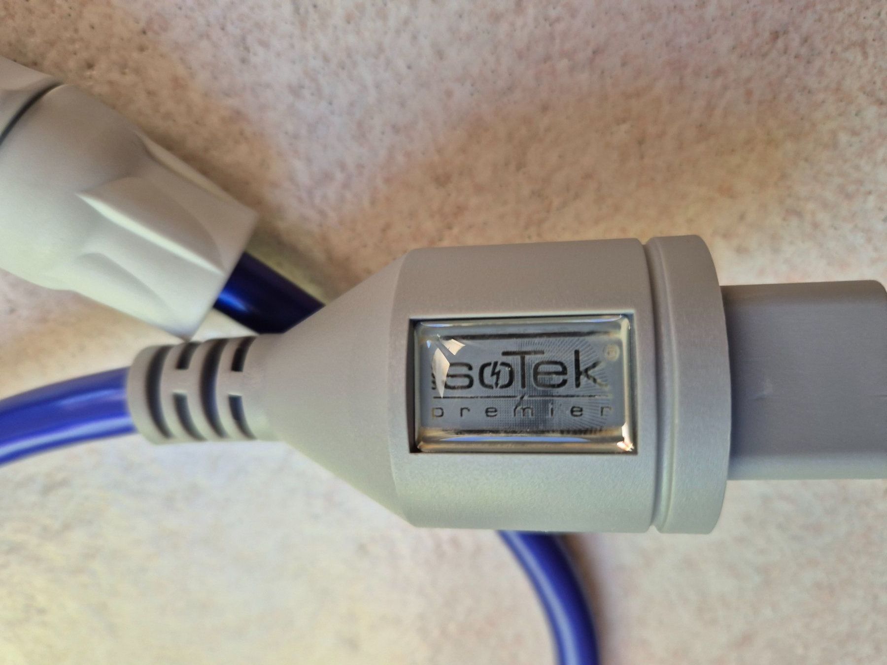 Isotek Cavi: IsoTek EVO3 Premier Netzkabel System Link 0.5m – Usato da Beringen venduto da 2015ursh 2