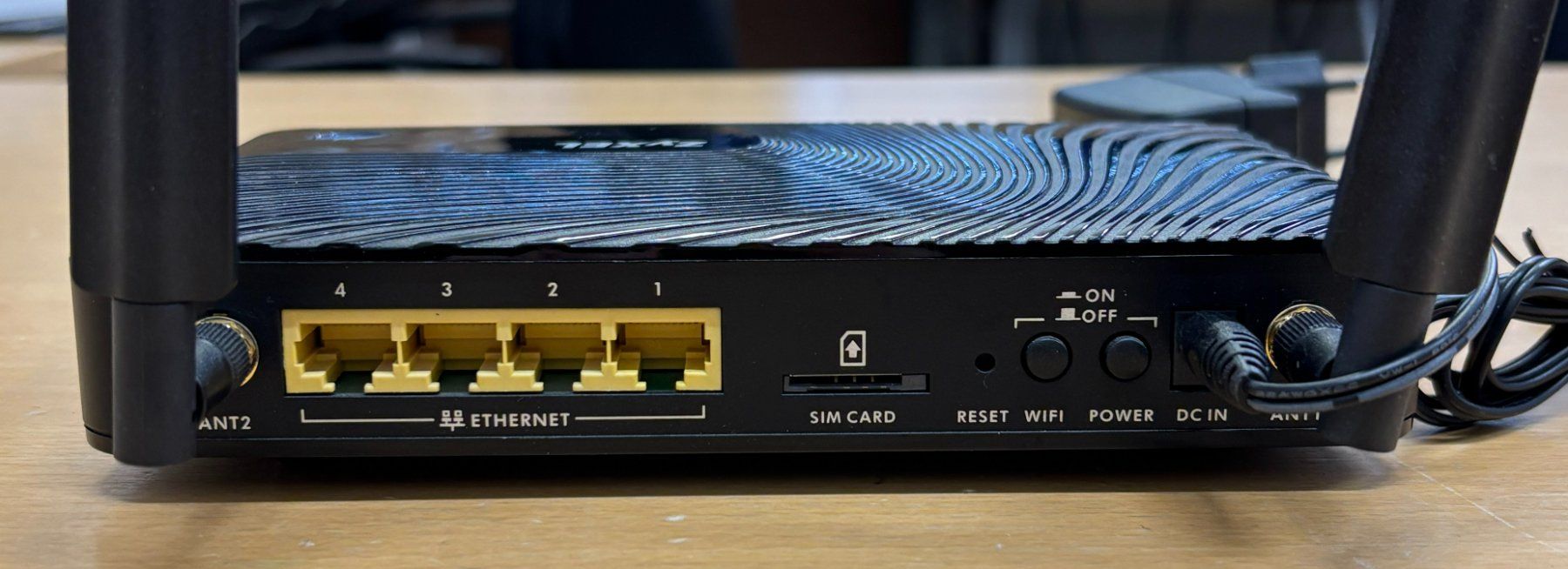 Zyxel Modem & Router: ZyXEL LTE3301-M209 SIM Karten Router – Usato da Geroldswil venduto da kua_mt95 1