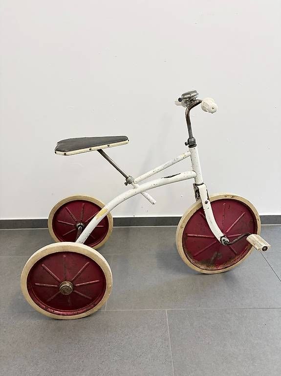 Fahrzeuge für Kinder: Dreirad, Kindervelo, Wisa Gloria – Gebraucht aus Brunnen von sunoboruchikin