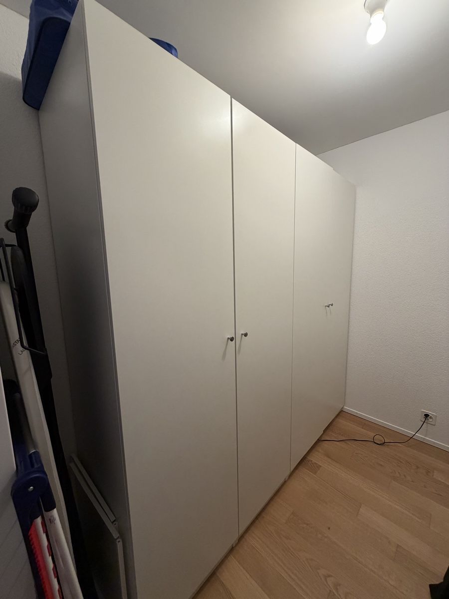 Ikea Armadi: IKEA Schrank – Usato da Bern venduto da shululu1 1