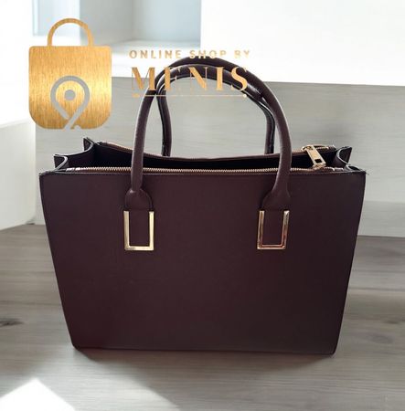 Elegante Handtasche mit goldenen Details 👜