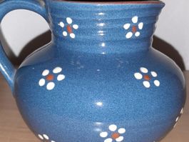 Krug blau mit Blumenmuster Keramik guter Zustand