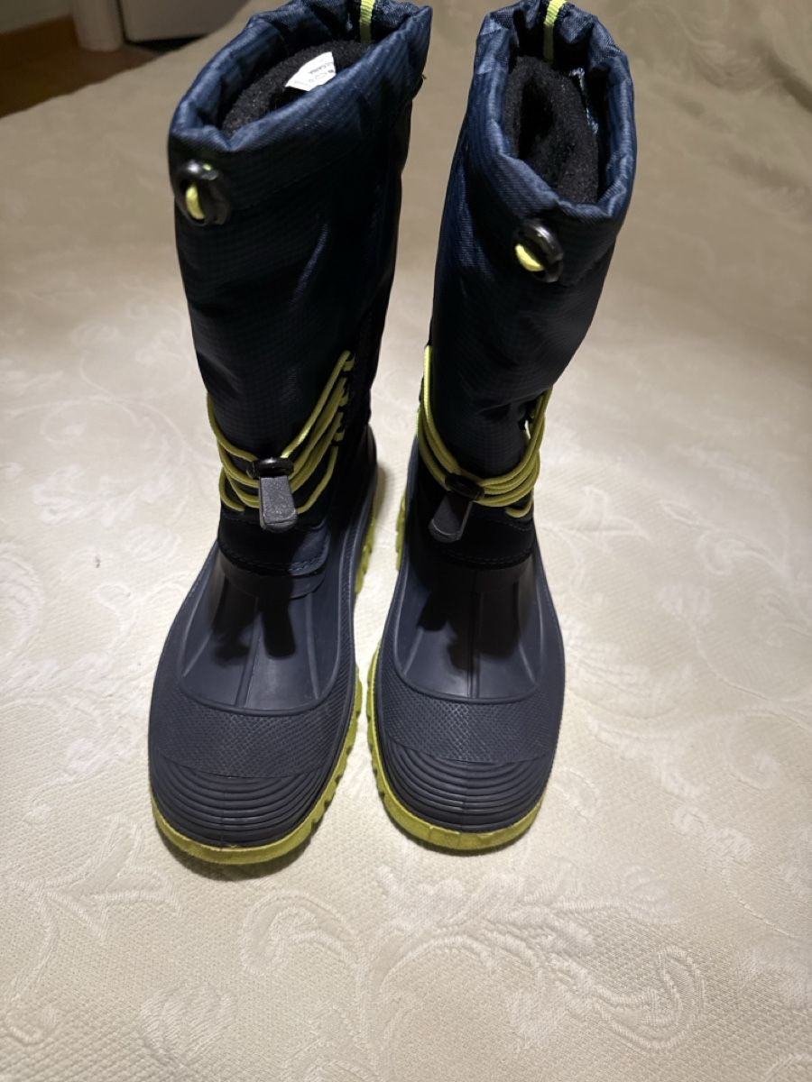 Chaussures hommes: CMP Navy Winter Snow Boots, Size 38, EUC, Warm & Comfy! – Neuf (Voir description) à Genève par aic_8tl7