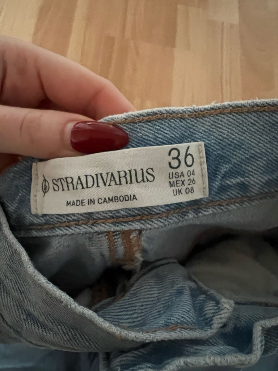 Stradivarius Jeans: Stradivarius Jeans, Gr. 36 – Nuovo (secondo la descrizione) da Kirchberg BE venduto da lea_kb6y 2