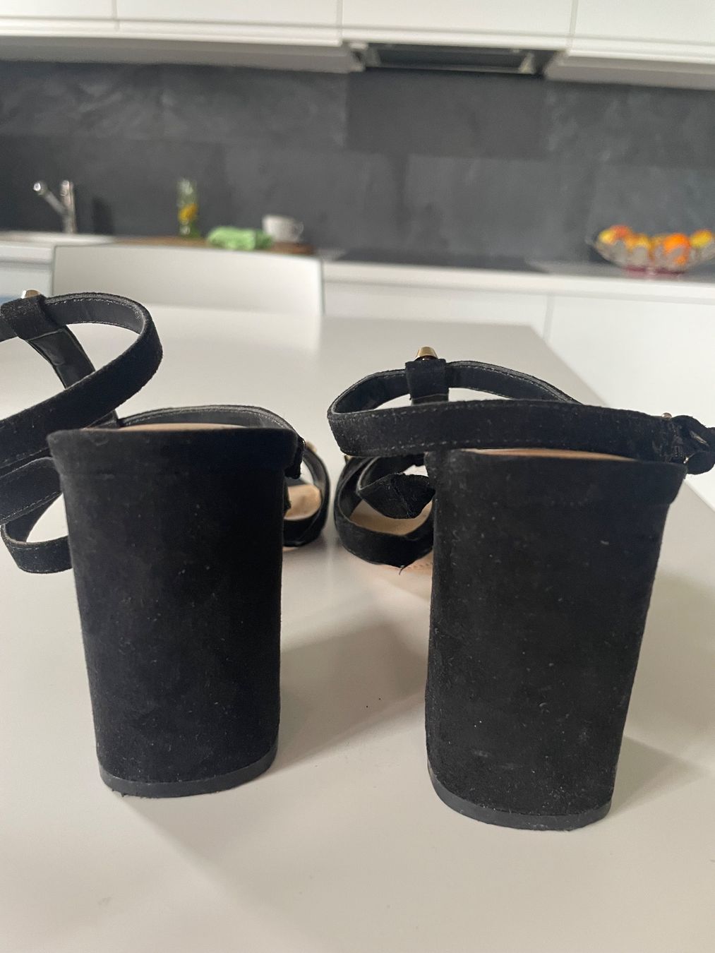 Scarpe da donna: 2 Paar Sandalen, Echleder, Bata, Grösse 38 – Usato da Coldrerio venduto da Theres2004 2