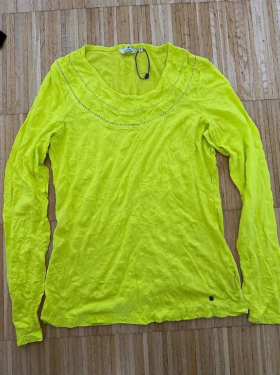 Camicette: Bluse Gr S – Usato da Menzingen venduto da lua123 1