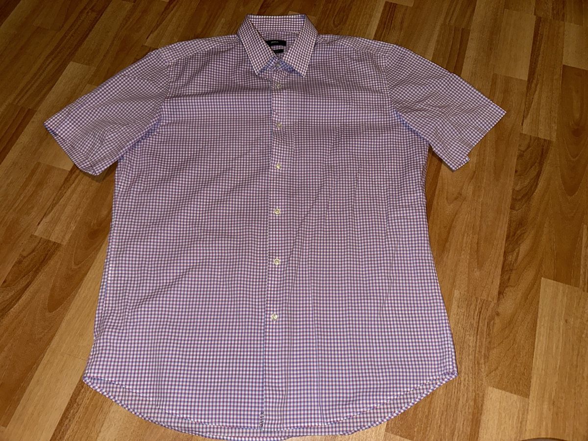 Hugo Boss Camicie: BOSS Hemd, Gr. 42, Kurzarm einf. Brustweite ca. 60 cm – Usato da St. Gallen venduto da mai_gd7k