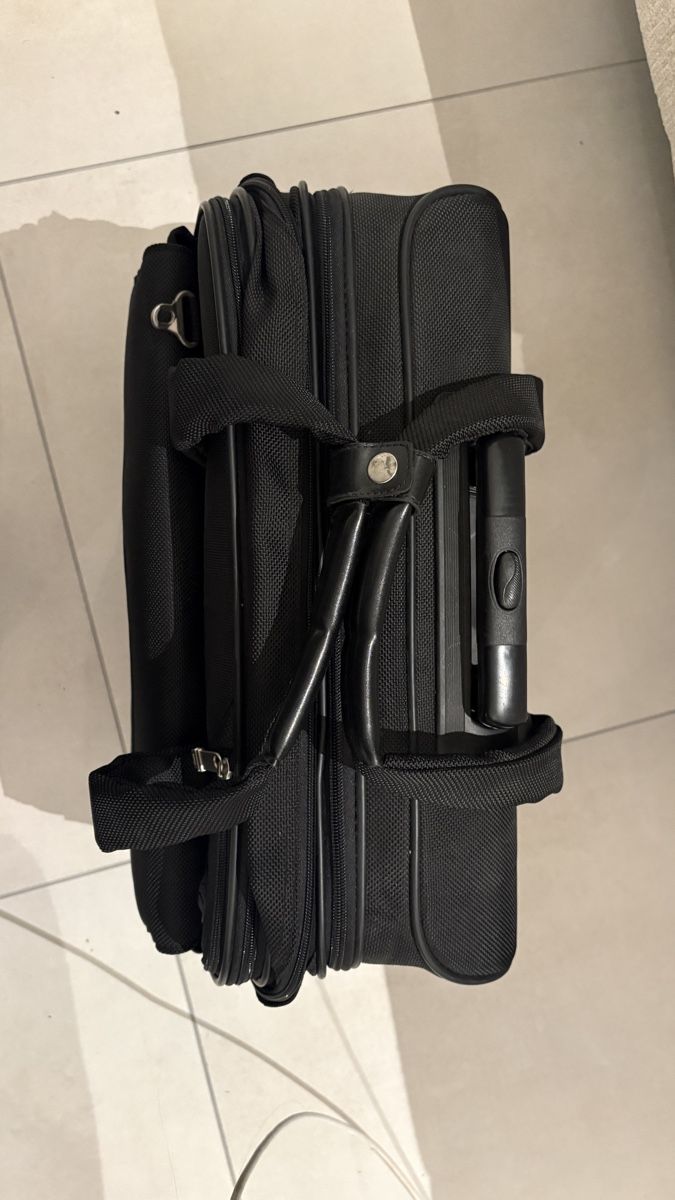 Valises de voyage: Samsonite Business Rollkoffer schwarz – Neuf (Voir description) à Zürich par alivasalli 7