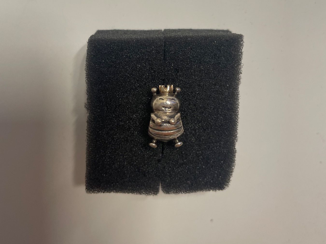 Pandora Ciondoli: Pandora Charm Bienenkönigin – Usato da Salgesch venduto da ali_7tvr