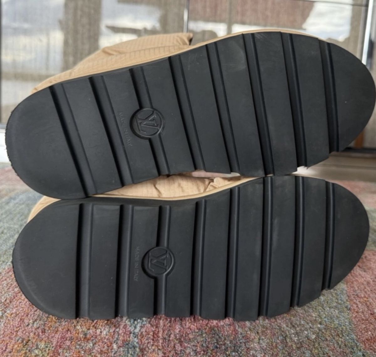 Louis Vuitton Scarpe da donna: Louis Vuitton winter boots  – Nuovo (secondo la descrizione) da Lausanne venduto da Loyal_8 6