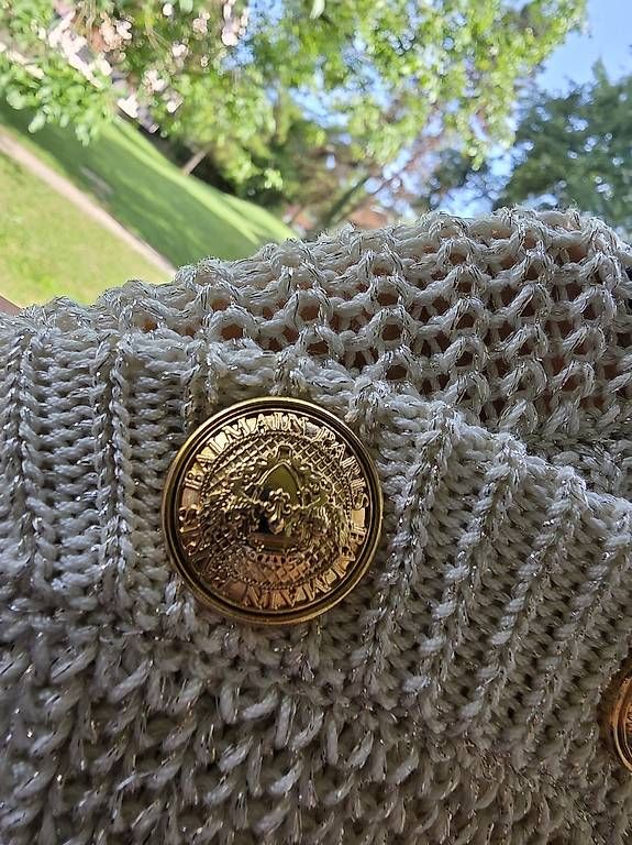 Maglioni & Felpe: New Balmain Distressed Lurex Pullover | Gr. 38 (NP 1500) – Usato da Zürich venduto da Maria.j 2