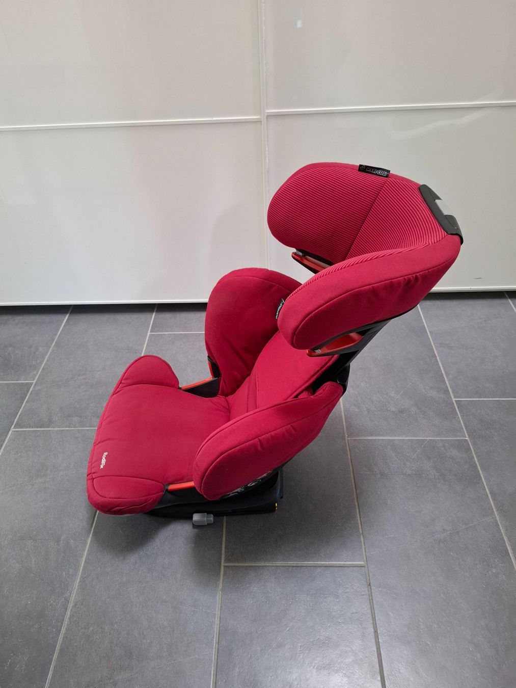 Maxi-Cosi Seggiolini per auto: Maxi-Cosi RodiFix Kindersitz – Usato da Wangen b. Olten venduto da Wincardo 1