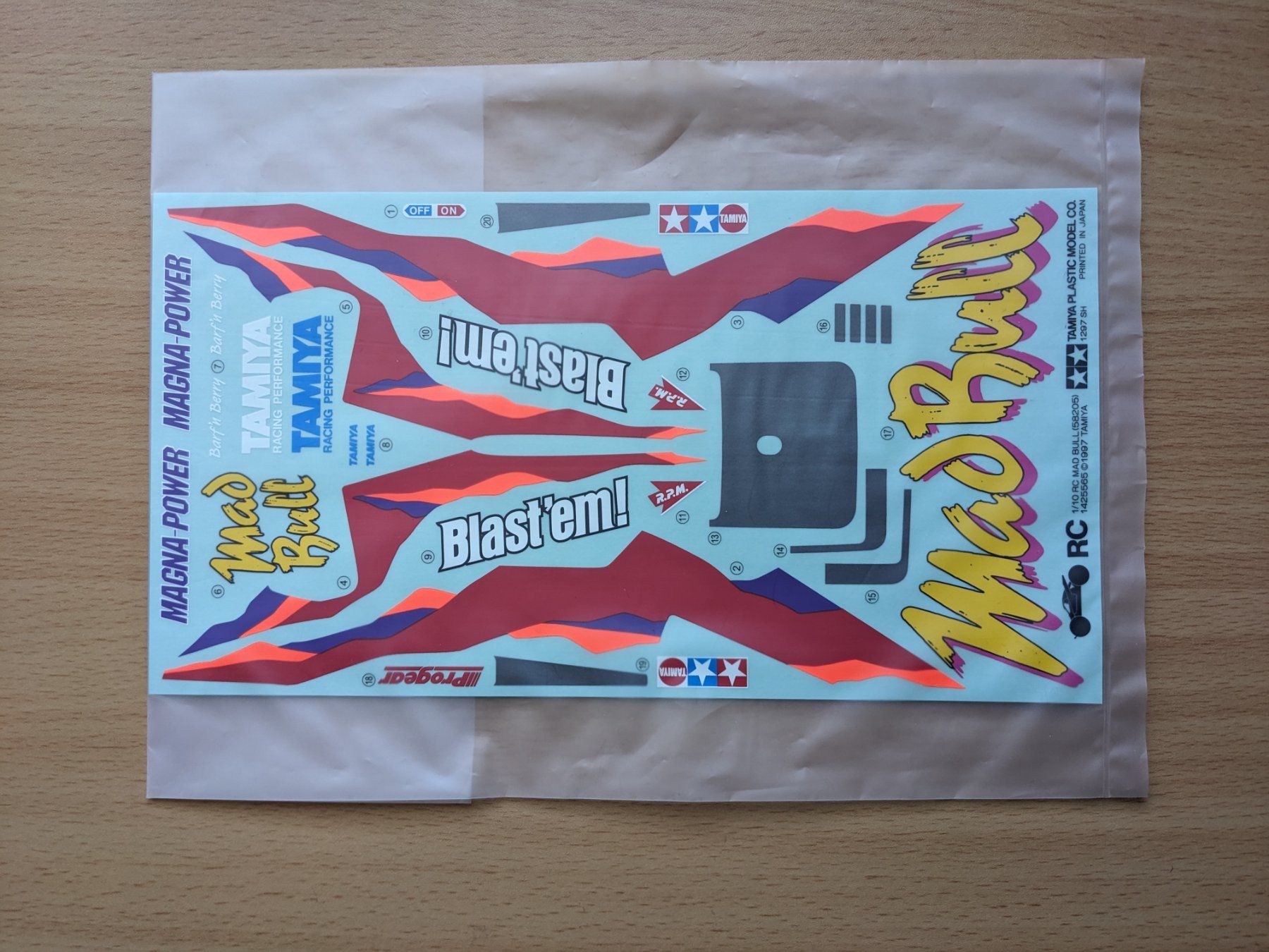 Tamiya RC Modellbau: Tamiya Aufkleber Mad Bull – Neu und originalverpackt aus Stetten AG von Trexx75