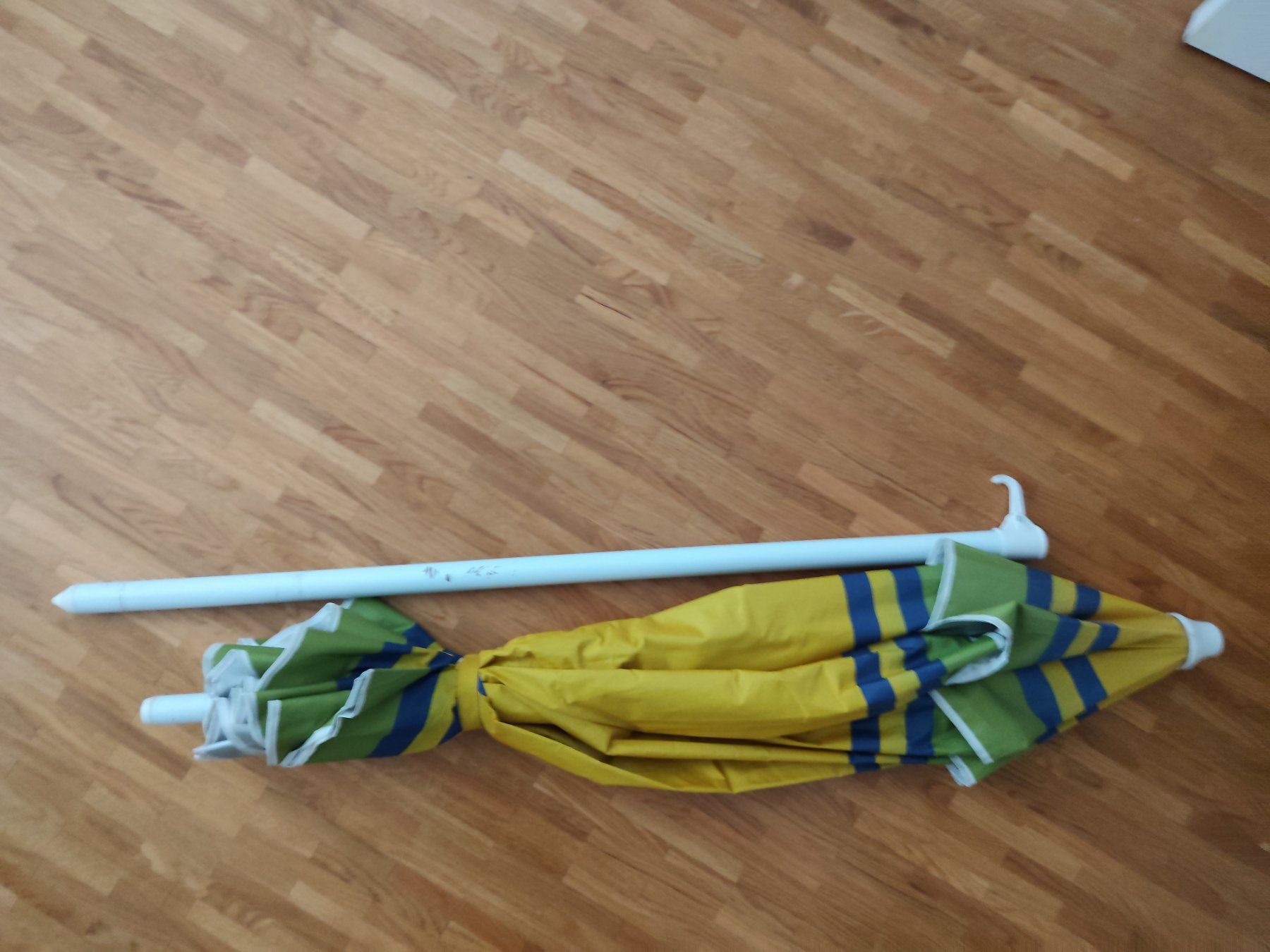Altro: Pied parasol et parasol – Usato da Fribourg venduto da Trefle-1700 1