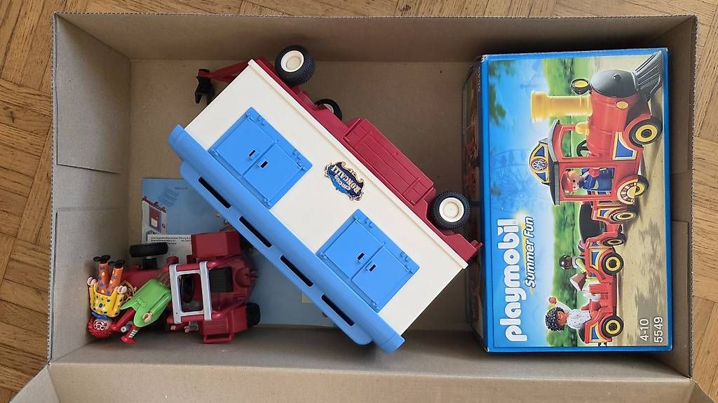 Spielzeuge: Playmobil Zirkuswohnwagen – Gebraucht aus Gommiswald von sav_d85s 4