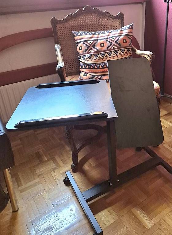 Tavoli: Table Desserte - Lit ou Salon - Noir Pivotable - Comme NEUVE – Nuovo (secondo la descrizione) da GLAND venduto da BF.Kouros 2