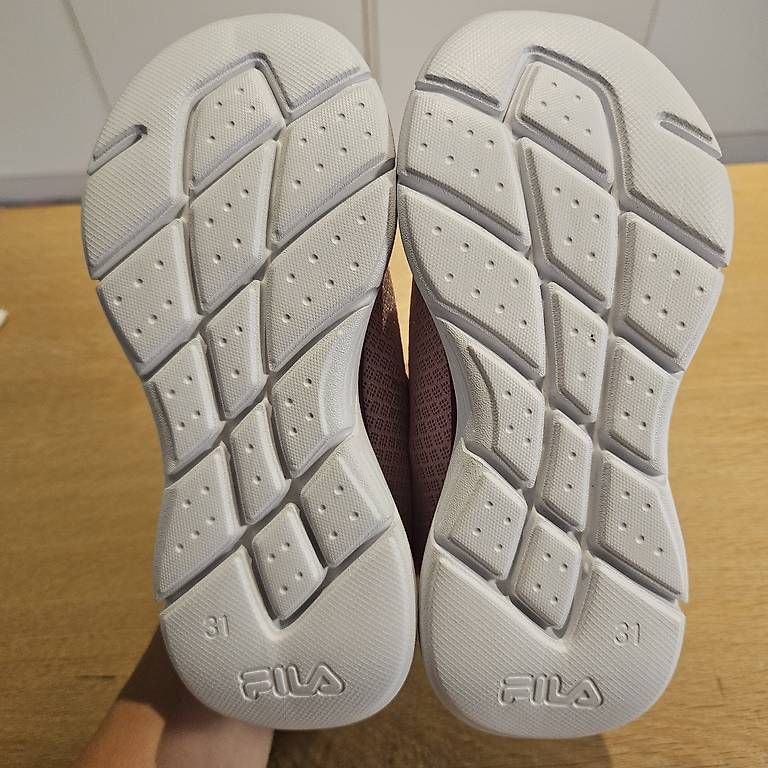 Schuhe für Mädchen: Turnschuhe, Schuhe, Grösse 31 – Neu und originalverpackt aus Kriens von sal_jkp9 1