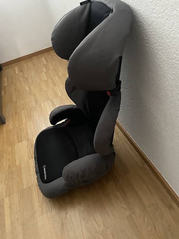 Seggiolini per auto: Maxi-Cosi Rodi SPS Kindersitz  – Usato da Niederuzwil venduto da Zelal2007 2