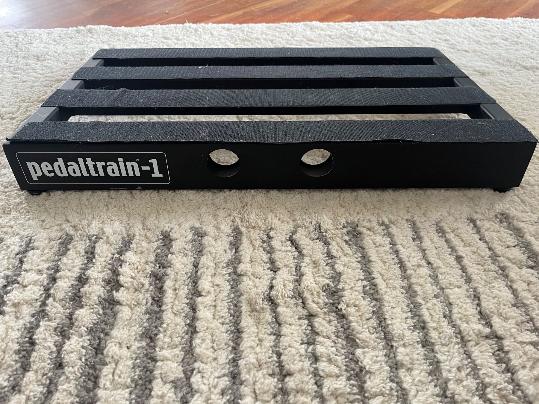 Pedaltrain Musikinstrumente: Pedaltrain 1 mit Koffer – Gebraucht aus Hünenberg See von tonybee 1