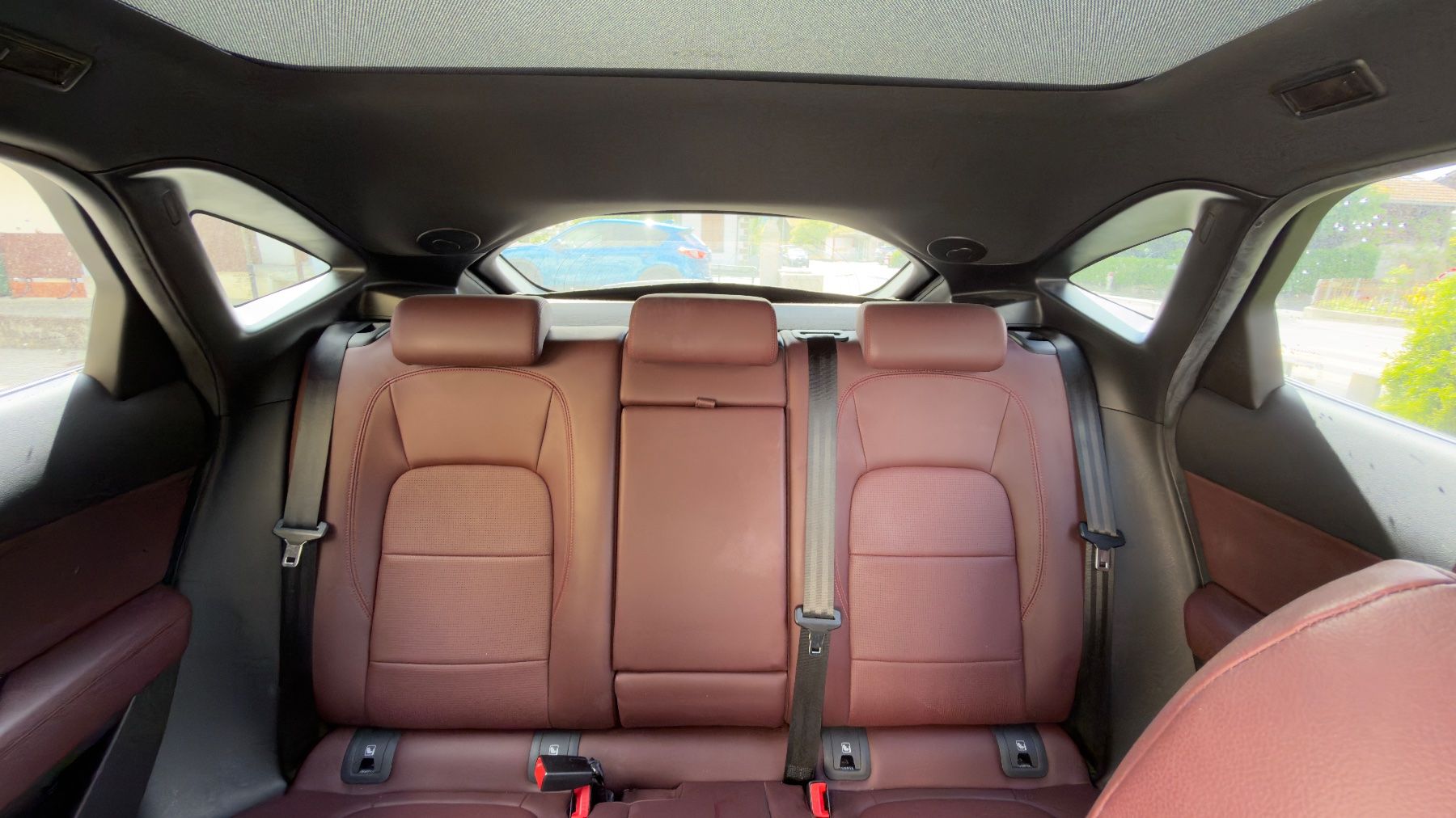 Jaguar Autos: JAGUAR E-Pace I3 PHEVE P300e R-Dynamic – D'occasion à Matten b. Interl par rob_d5pb 7
