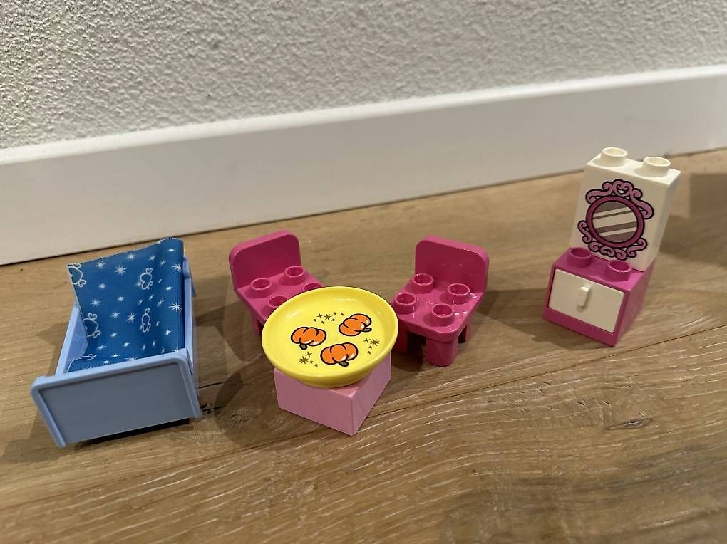 Lego Giocattoli: Lego Duplo Cinderellas Märchenschloss 10855 – Usato da Baar venduto da san_qk22 2