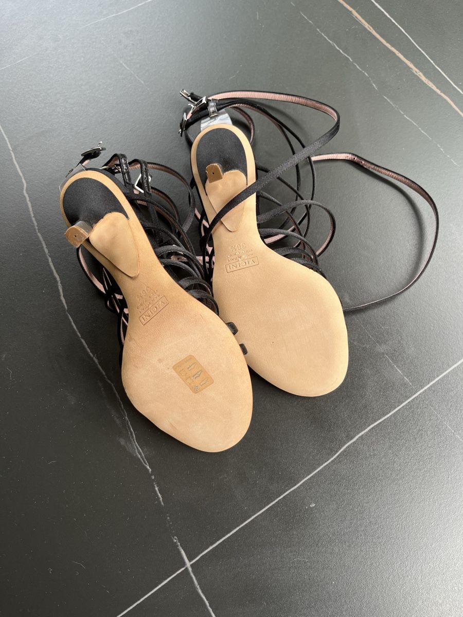 Zanotti Scarpe da donna: Guizeppe Zanotti, size 36.5 – Nuovo (secondo la descrizione) da Genève venduto da VManic 2
