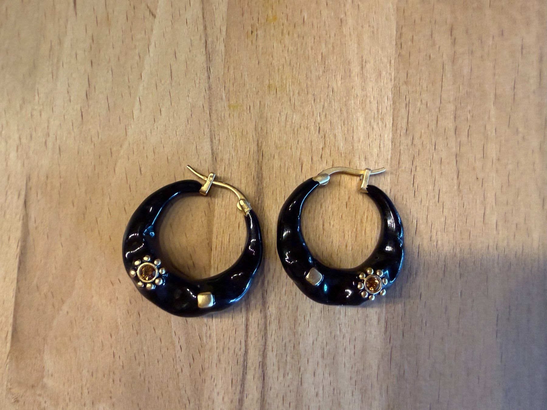 Orecchini pendenti & Orecchini a lobo: Black stone earring – Usato da Russikon venduto da Moc_r7pn