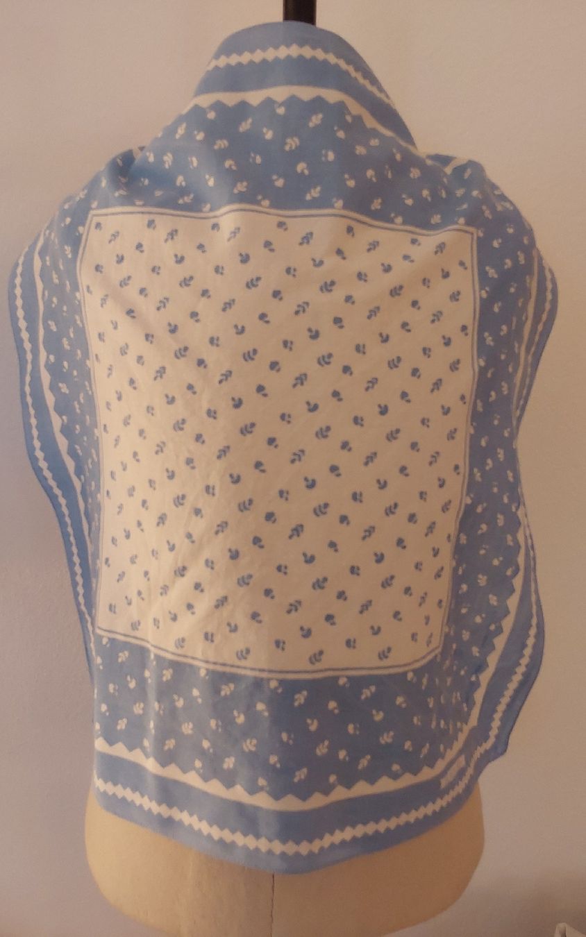 Foulards & écharpes: Tuch Baumwolle quadratisch hellblau – D'occasion à Köniz par scopello12 1
